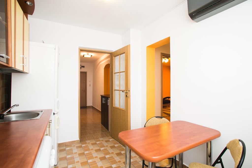 Sky Residence Букурещ Стая снимка